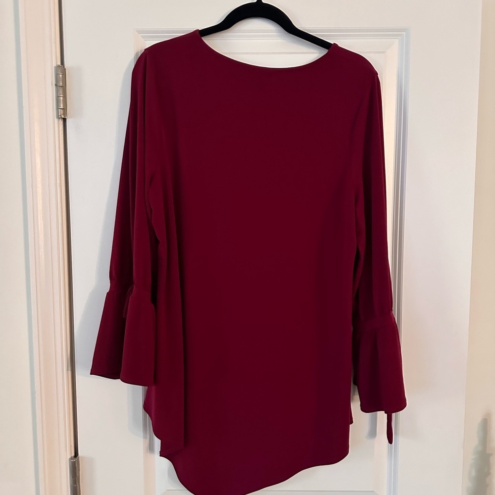Macy’s Alfani Burgundy Bell Sleeve Asymmetrical Hemline - 1X - Picture 2 of 4